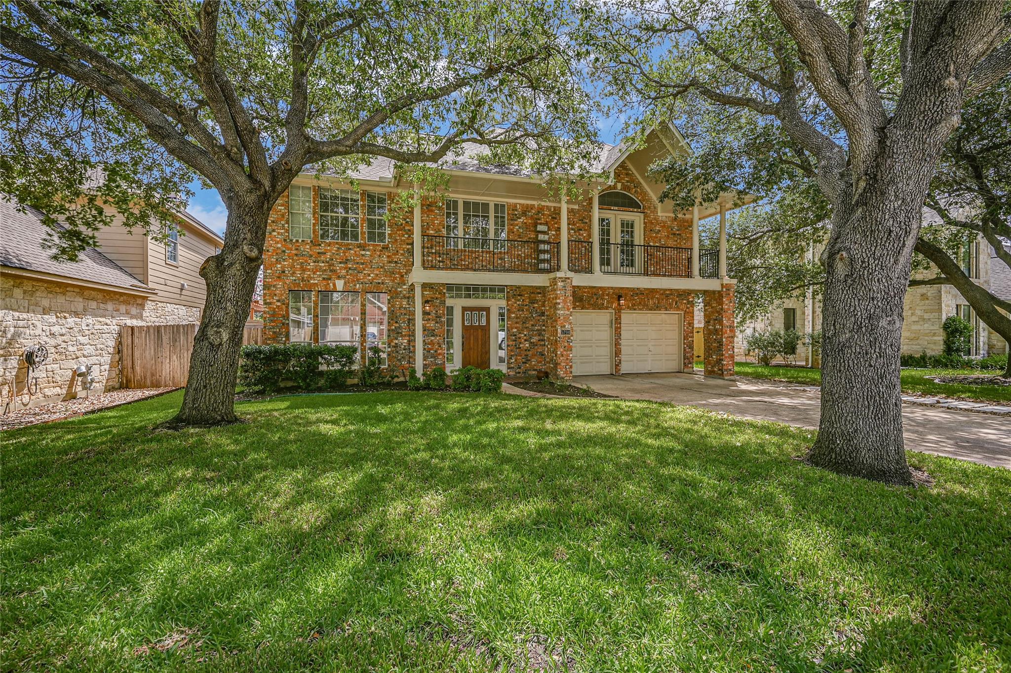 5704 Trelawney LN