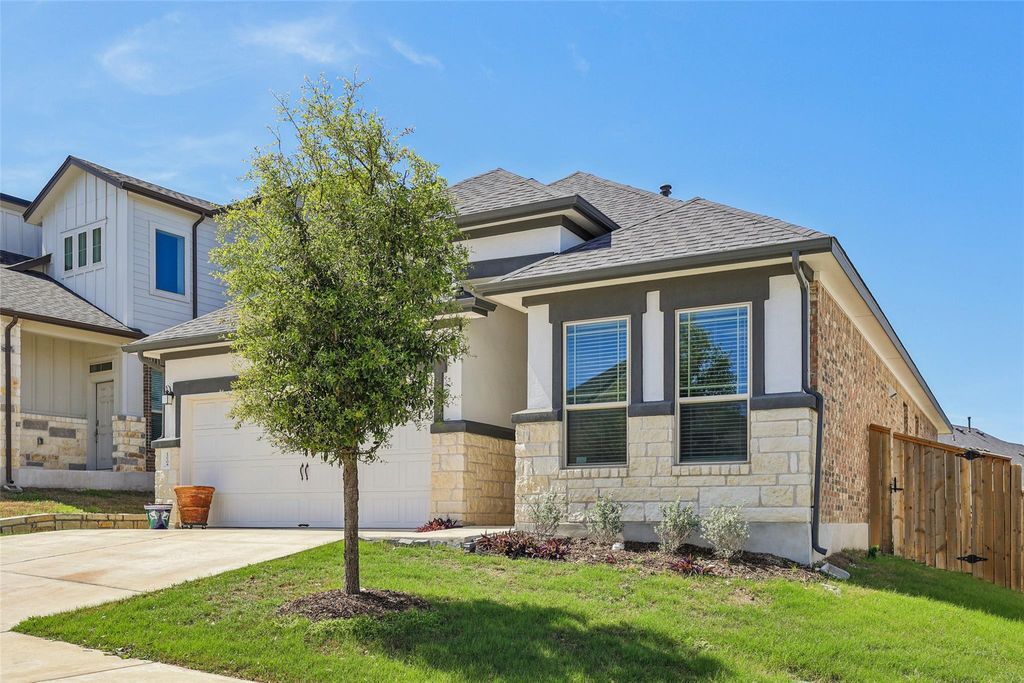 Photo of 12704 Bloomington DR, Austin, TX 78748 (MLS # 1178794)