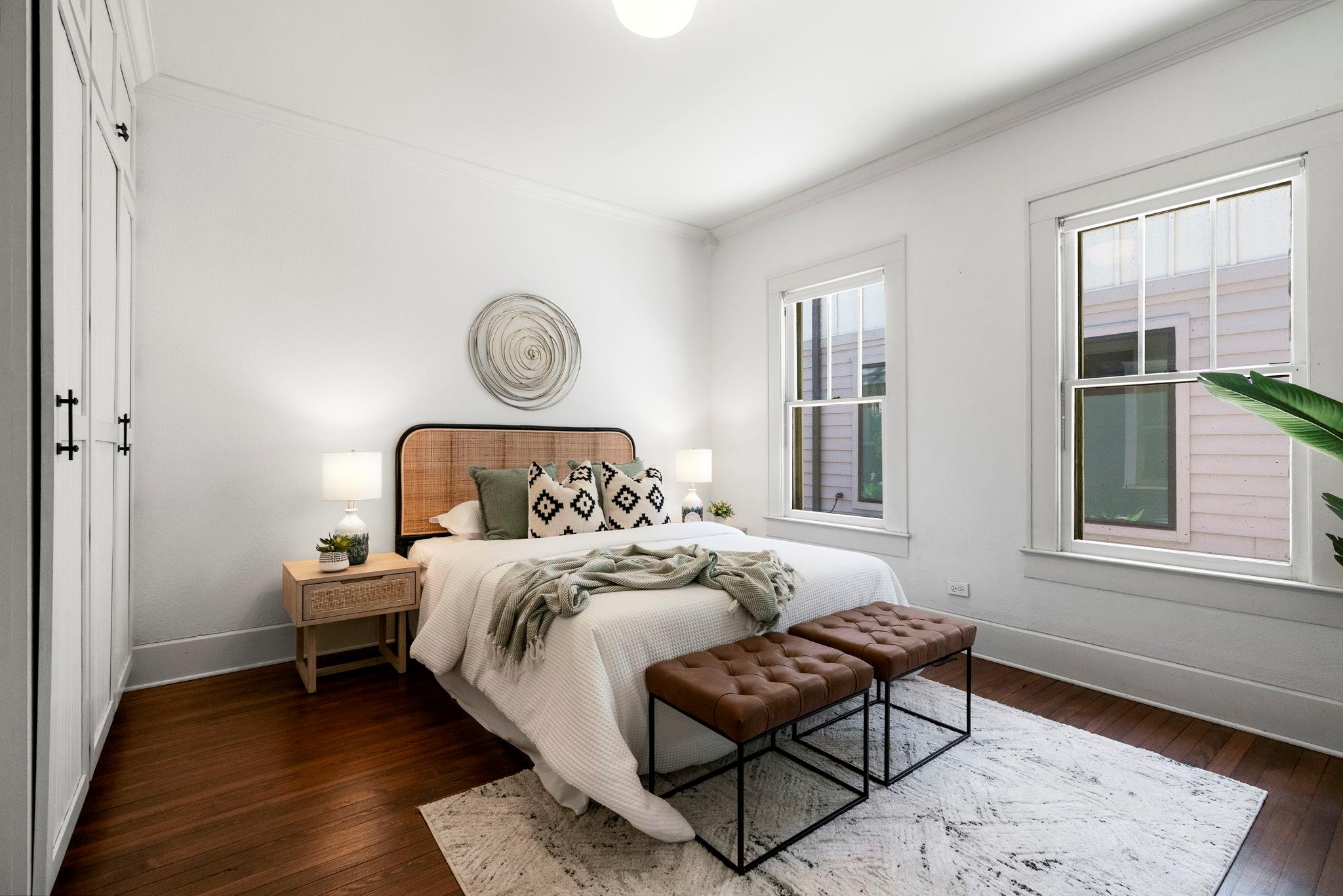 4536 Duval ST 2