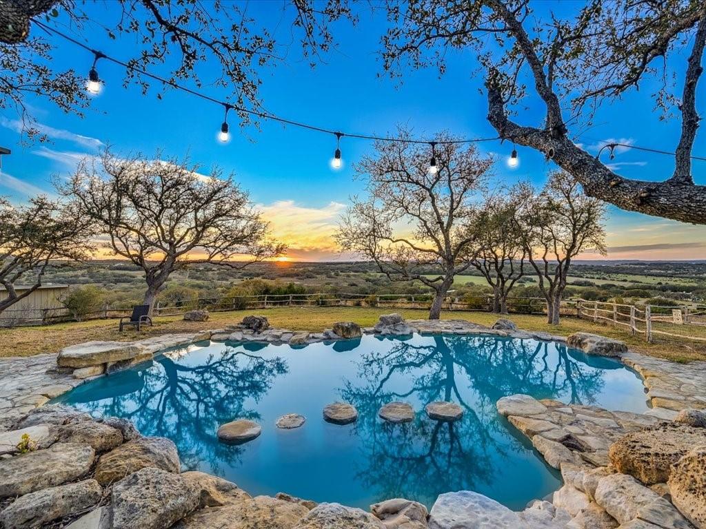 240 Chivo WAY