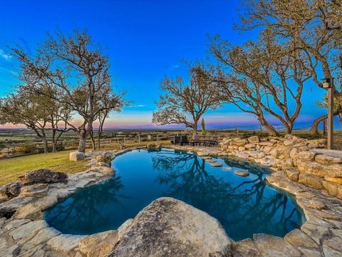 240 Chivo WAY Johnson City TX 78636