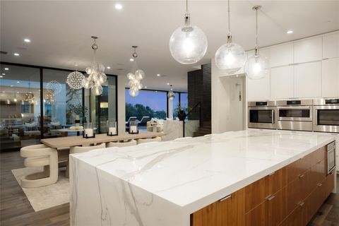 Tiny photo for 6607 W COURTYARD DR, Austin, TX 78730 (MLS # 3895940)