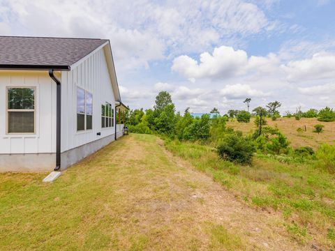 A home in Smithville