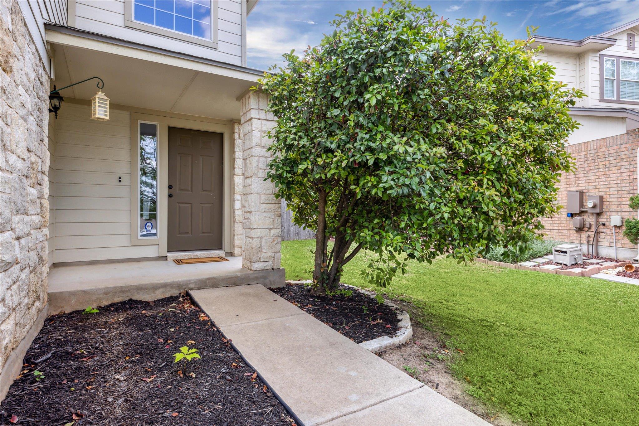 4108 Whitecrest CV
