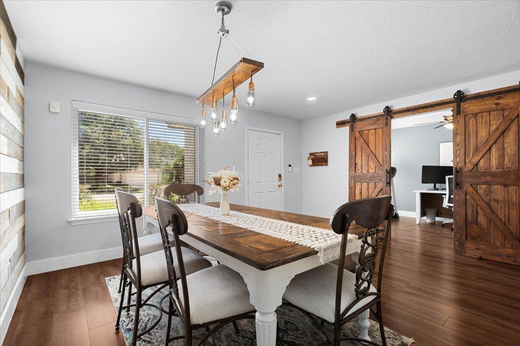 821 Bella Vista CIR