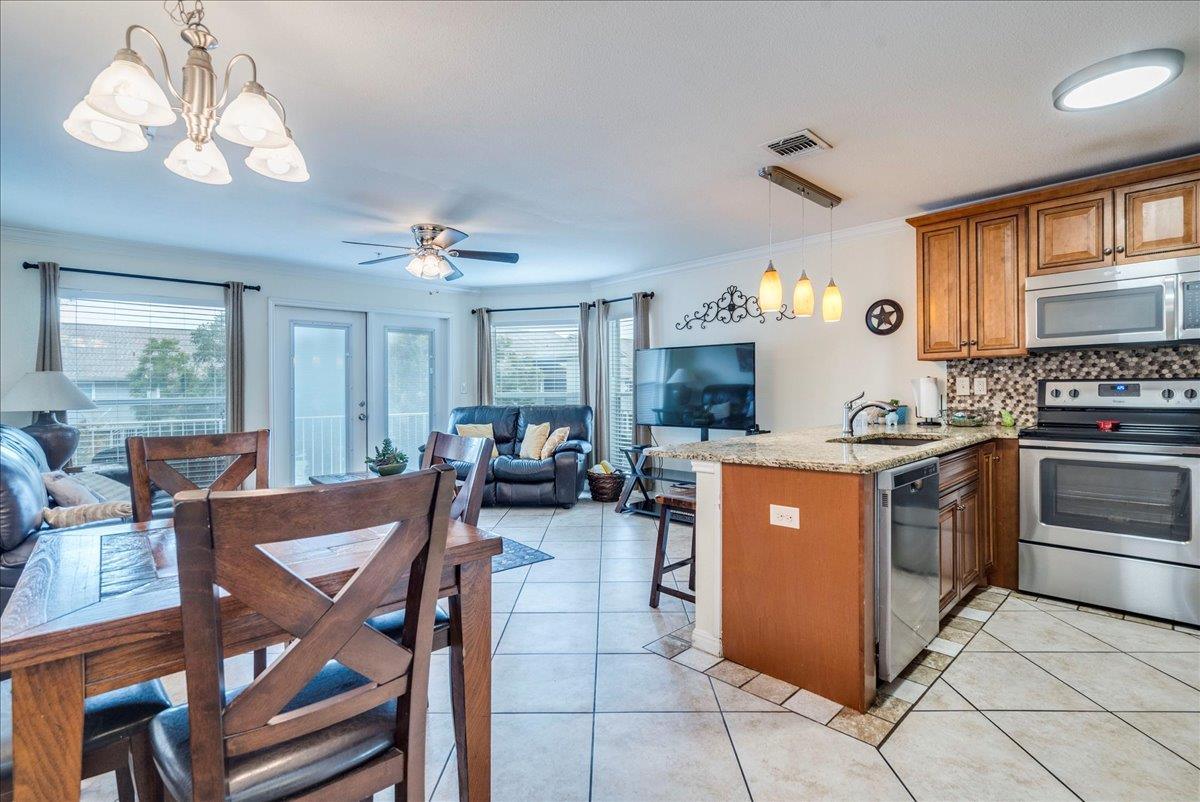 Photo 1 of 27 — 730 E Mather ST L 303, New Braunfels, TX 78130
