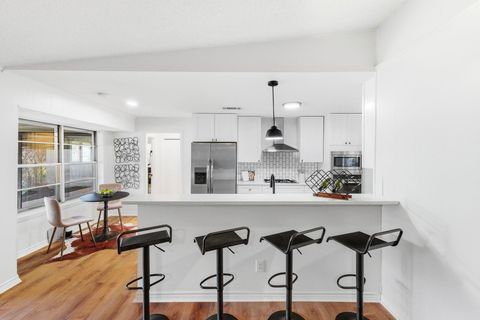 Tiny photo for 5604 Chadwyck DR, Austin, TX 78723 (MLS # 4658640)