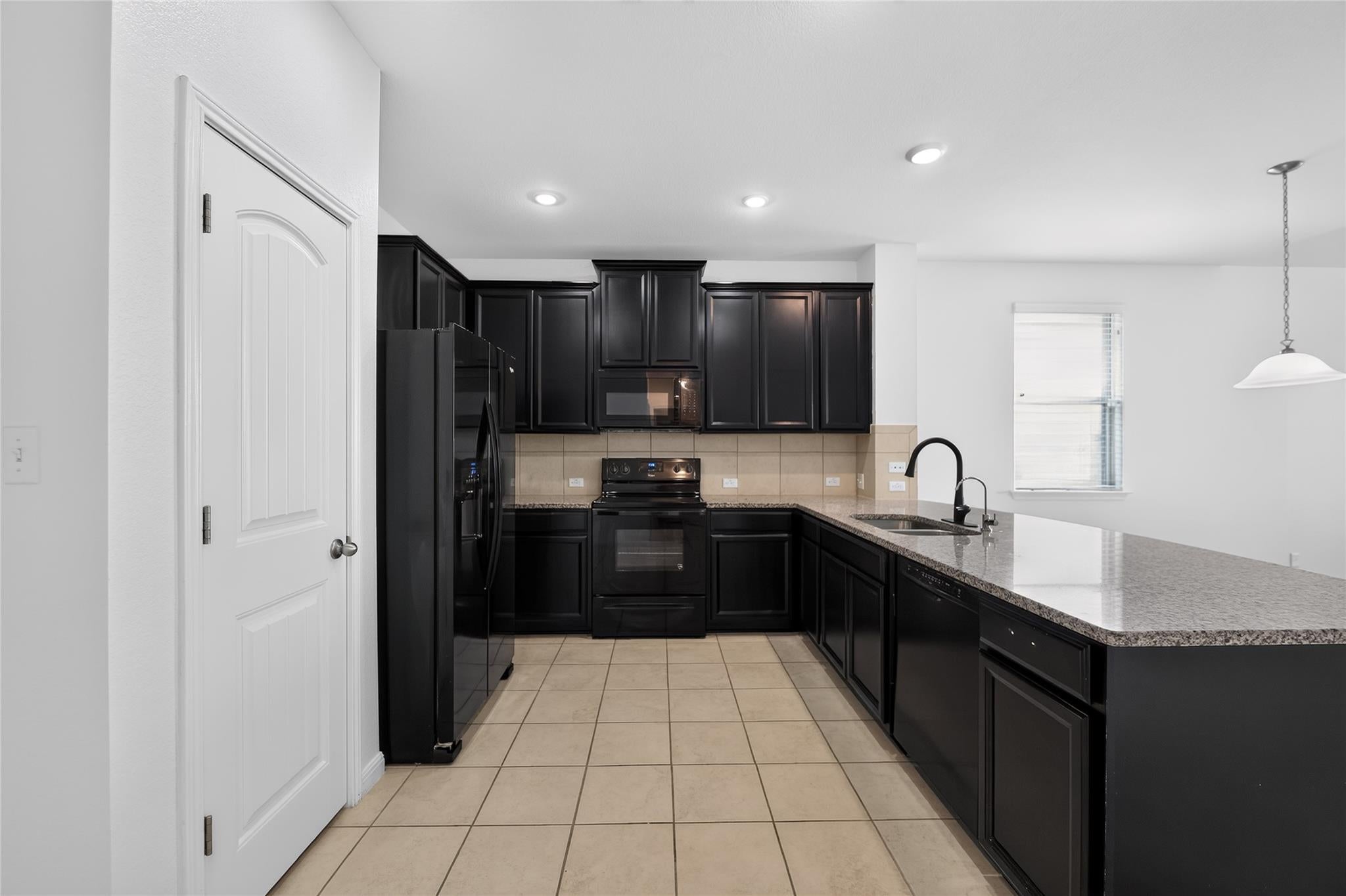 209 Evening Dusk DR