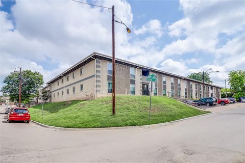 Photo of 2401 Manor RD #210, Austin, TX 78722 (MLS # 2770417)