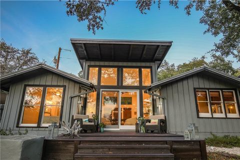 Photo of 3358 Drapers CV, Lago Vista, TX 78645 (MLS # 1125436)