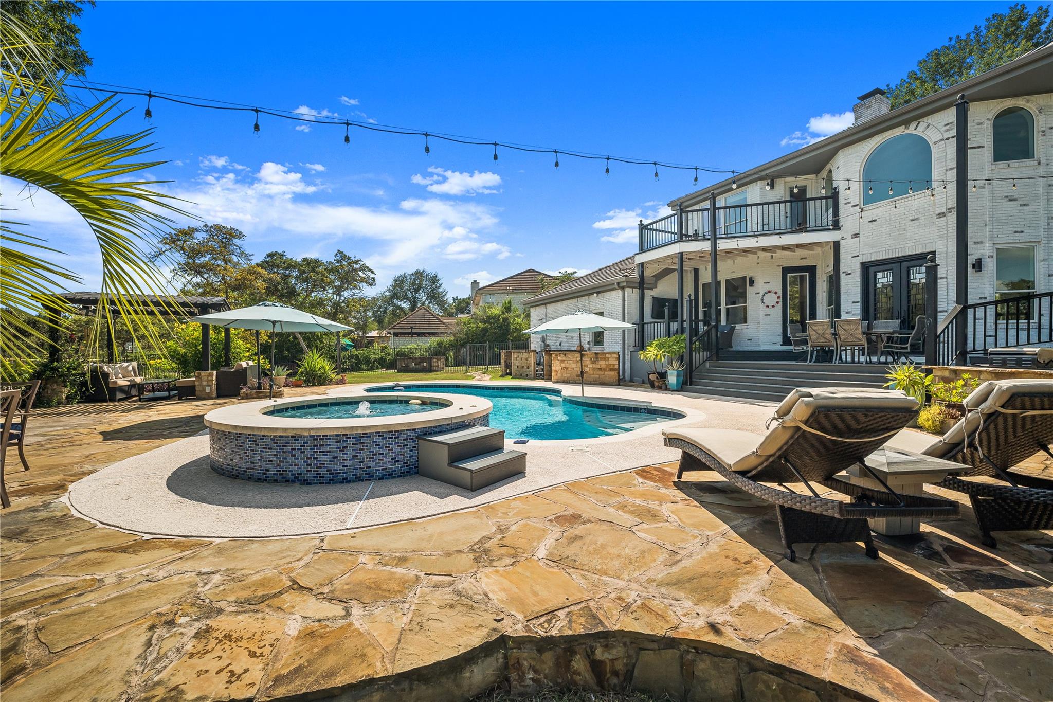 514 Ladin LN