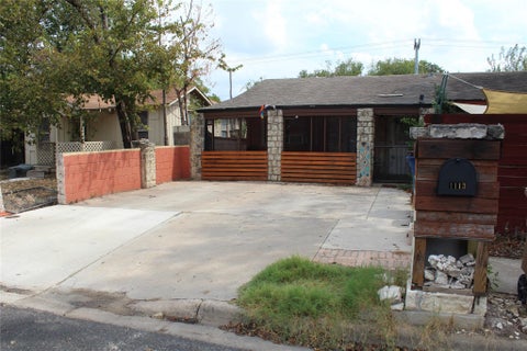 Photo of 1113 Ebert Ave, Austin, TX 78721 (MLS # 4564741)