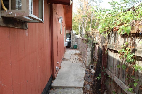 Tiny photo for 1113 Ebert Ave, Austin, TX 78721 (MLS # 4564741)