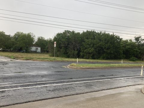 Photo of 8006 Forest Wood RD, Austin, TX 78745 (MLS # 5569537)