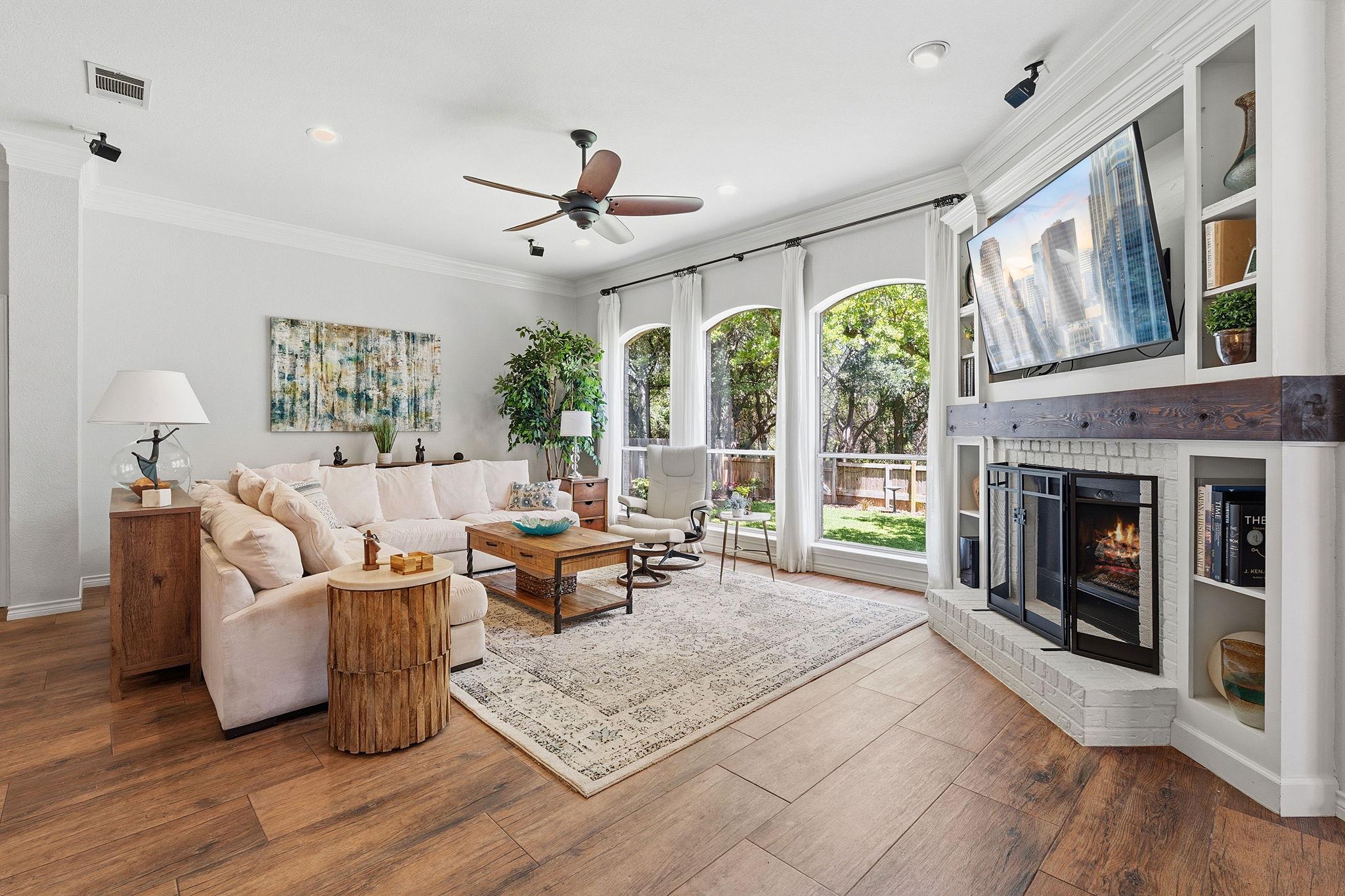 1331 Fall Creek LOOP