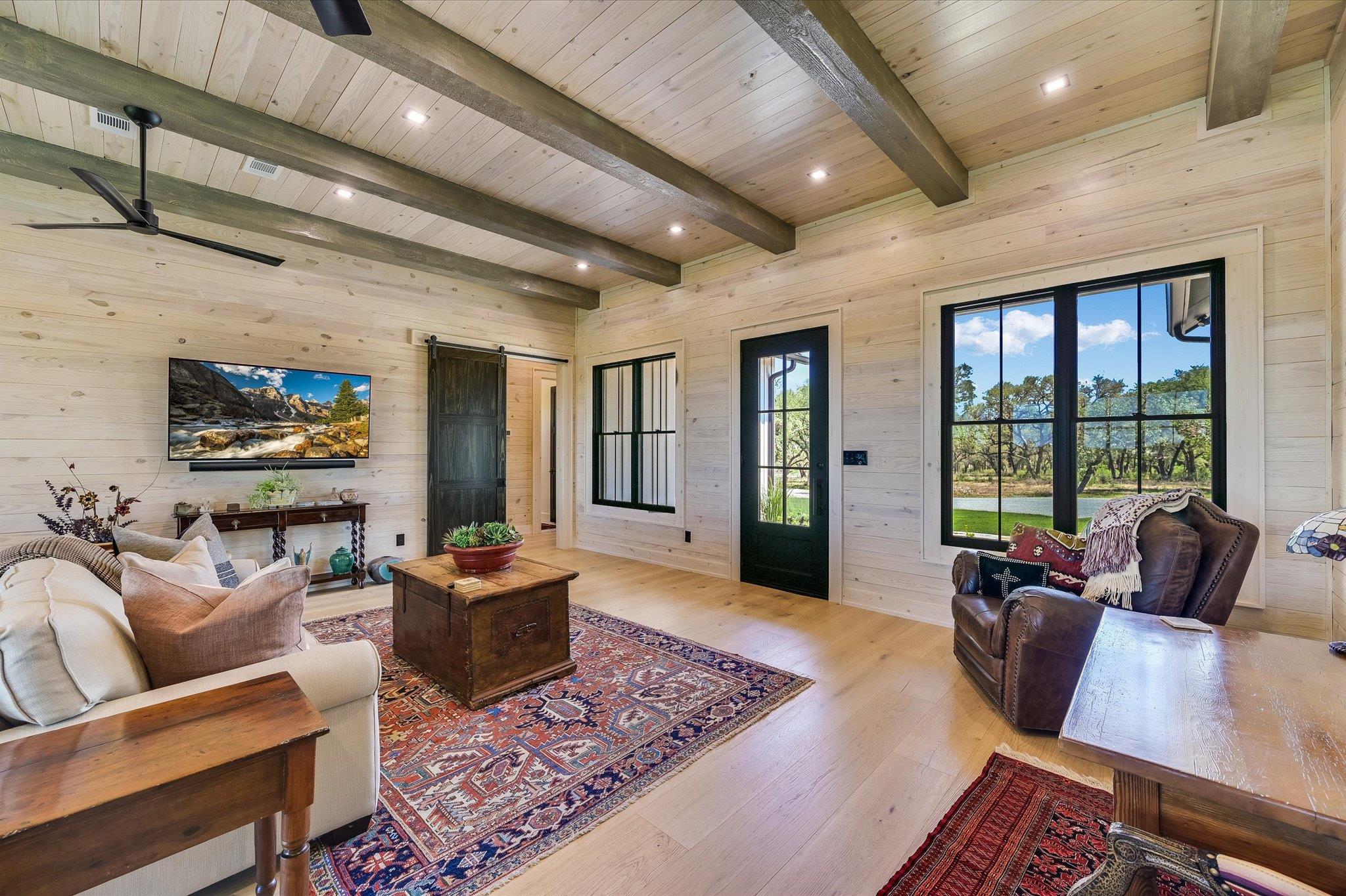 130 Thousand Oaks LOOP