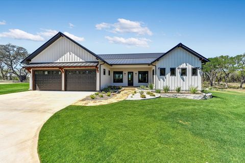 Photo of 130 Thousand Oaks LOOP, San Marcos, TX 78666 (MLS # 5890078)