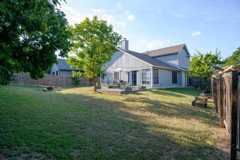 Tiny photo for 2109 Waterway BND, Austin, TX 78728 (MLS # 1605307)