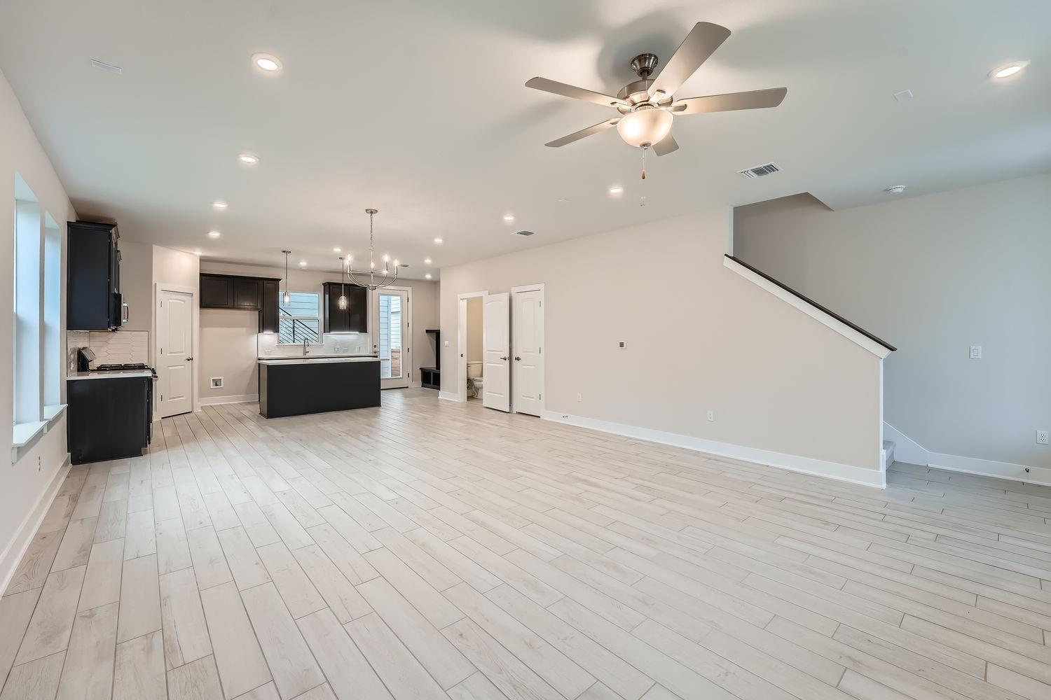 6308 Cowman WAY