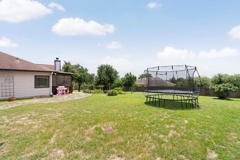 Tiny photo for 10105 Twin Lake LOOP, Dripping Springs, TX 78620 (MLS # 7955219)