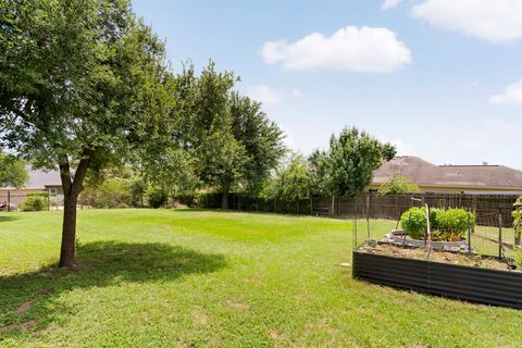 Tiny photo for 10105 Twin Lake LOOP, Dripping Springs, TX 78620 (MLS # 7955219)