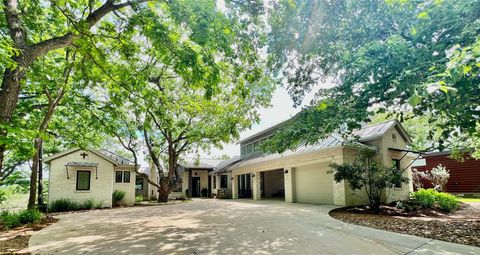 Photo of 2908 Flite Acres RD, Wimberley, TX 78676 (MLS # 8100686)