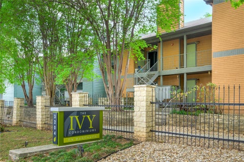 Photo of 3204 Menchaca RD #105, Austin, TX 78704 (MLS # 6162425)