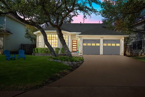 Photo of 13102 Amarillo Ave, Austin, TX 78729 (MLS # 4784324)