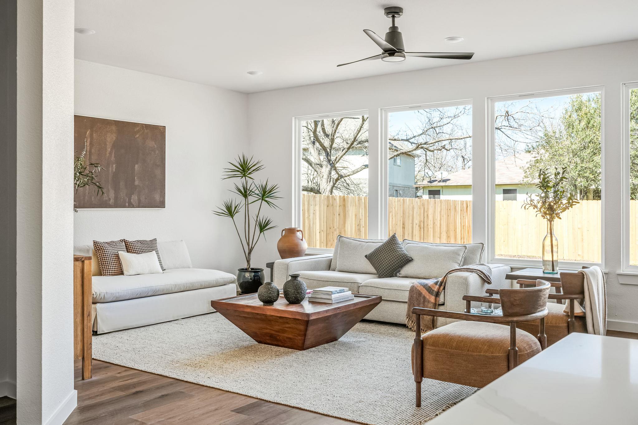 1516 Natural Bridge LN