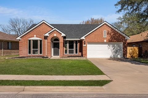 1516 Natural Bridge LN Pflugerville TX 78660