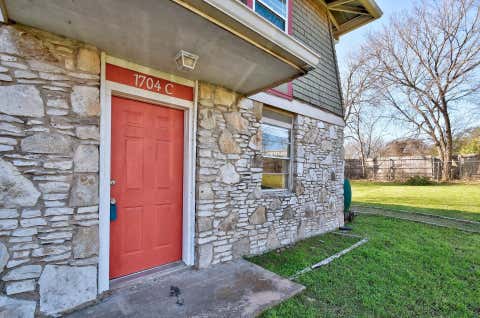 Photo of 1704 E.M. Franklin Ave #Unit C, Austin, TX 78721 (MLS # 5249980)