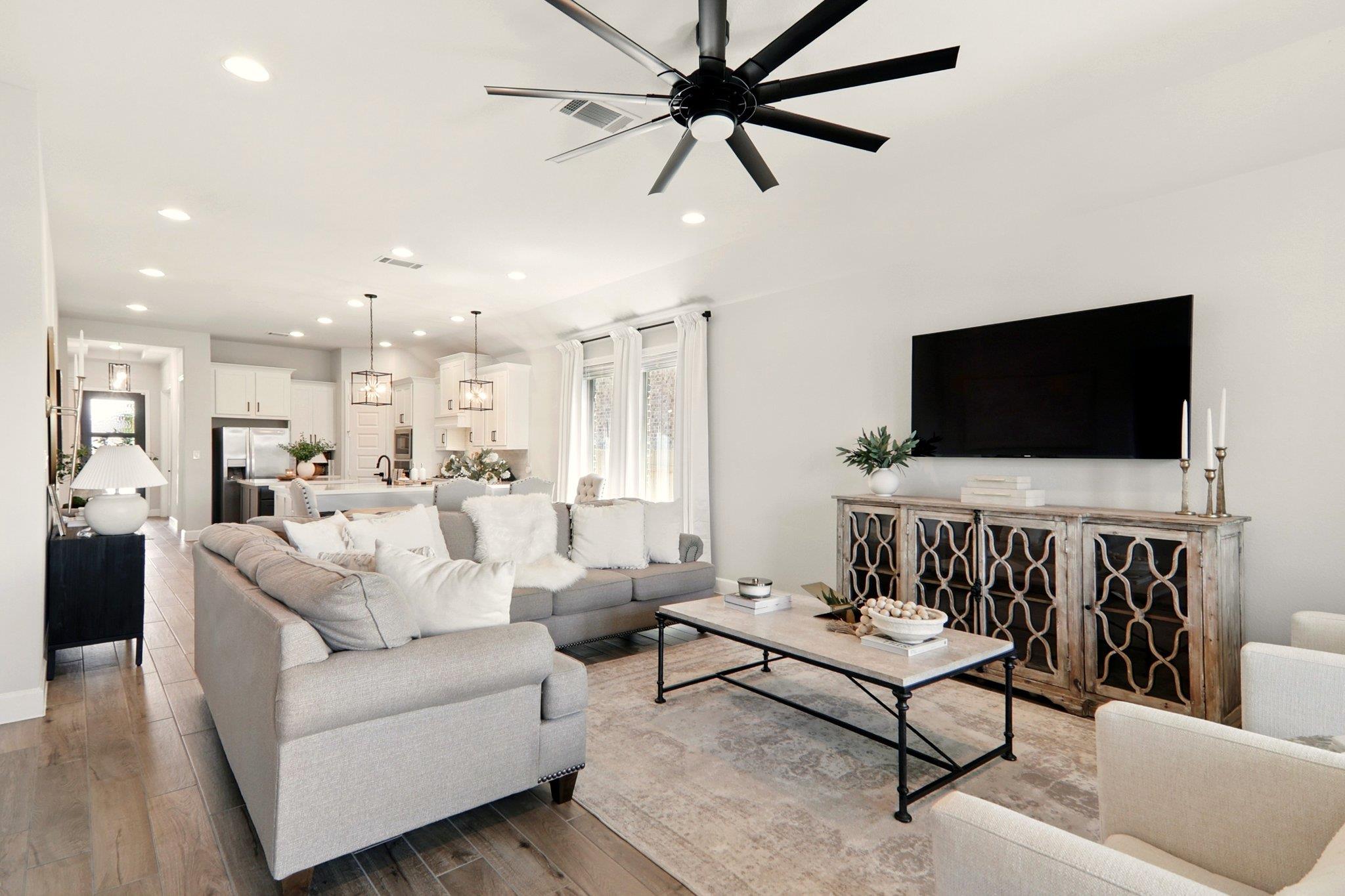 112 Rosemary CT