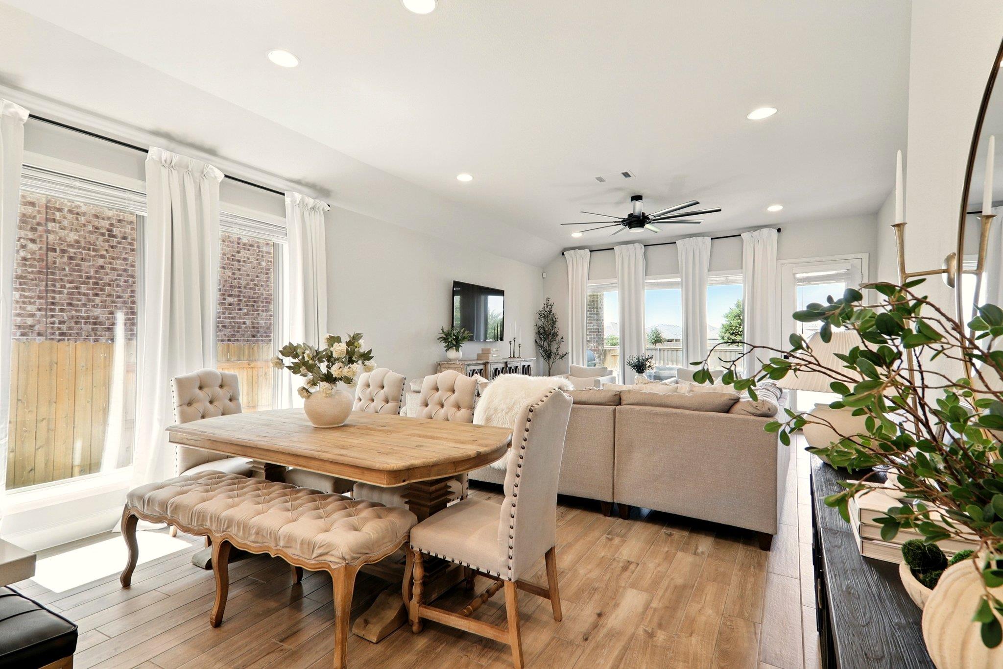 112 Rosemary CT