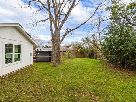 Tiny photo for 711 Buckingham PL, Austin, TX 78745 (MLS # 2371149)