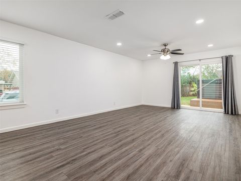 Tiny photo for 711 Buckingham PL, Austin, TX 78745 (MLS # 2371149)
