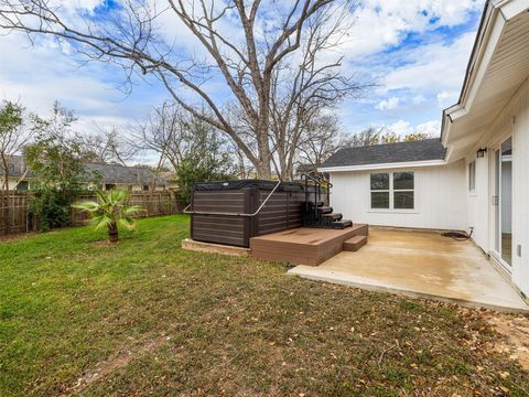Tiny photo for 711 Buckingham PL, Austin, TX 78745 (MLS # 2371149)