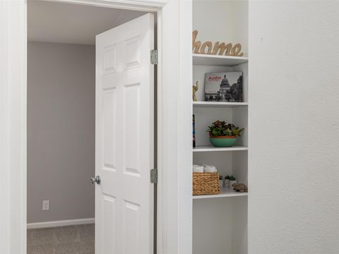 Tiny photo for 711 Buckingham PL, Austin, TX 78745 (MLS # 2371149)