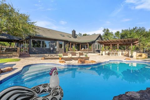 220 Fawn Meadow DR Dripping Springs TX 78620