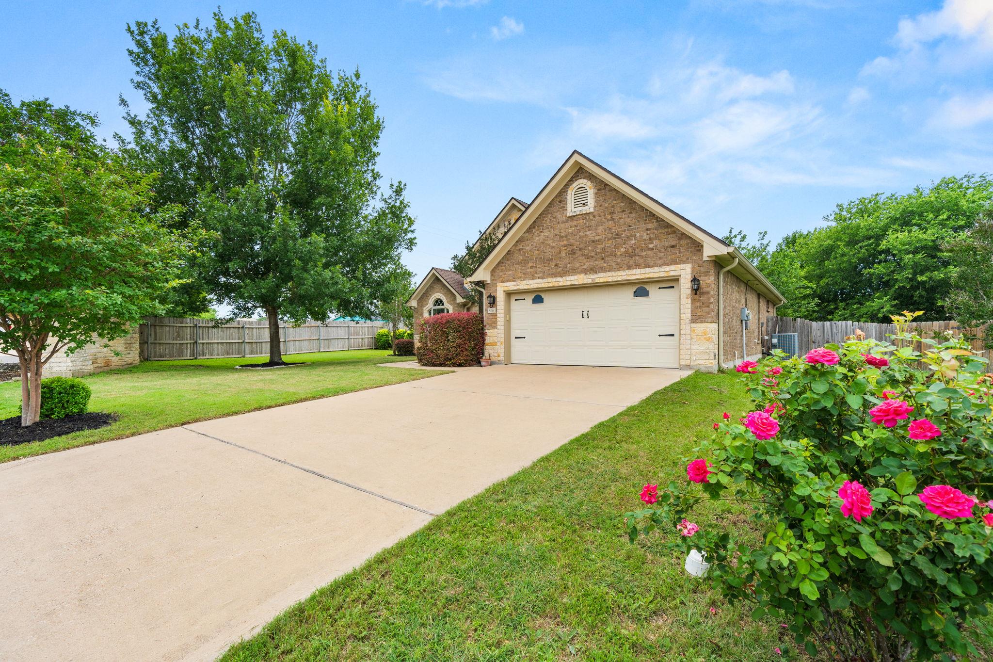 806 Marshall DR