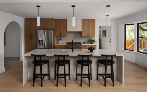 4102 Villacliff CIR Austin TX 78759