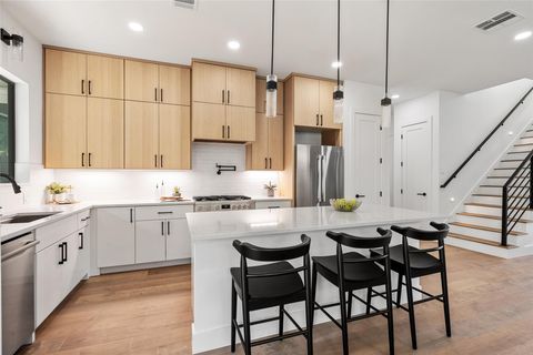 Tiny photo for 2303 Westworth CIR, Austin, TX 78704 (MLS # 6702283)