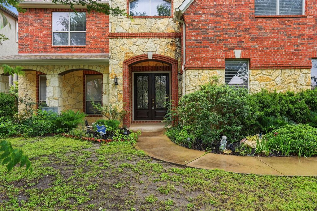 Photo of 222 Vailco LN, Austin, TX 78738 (MLS # 8493366)
