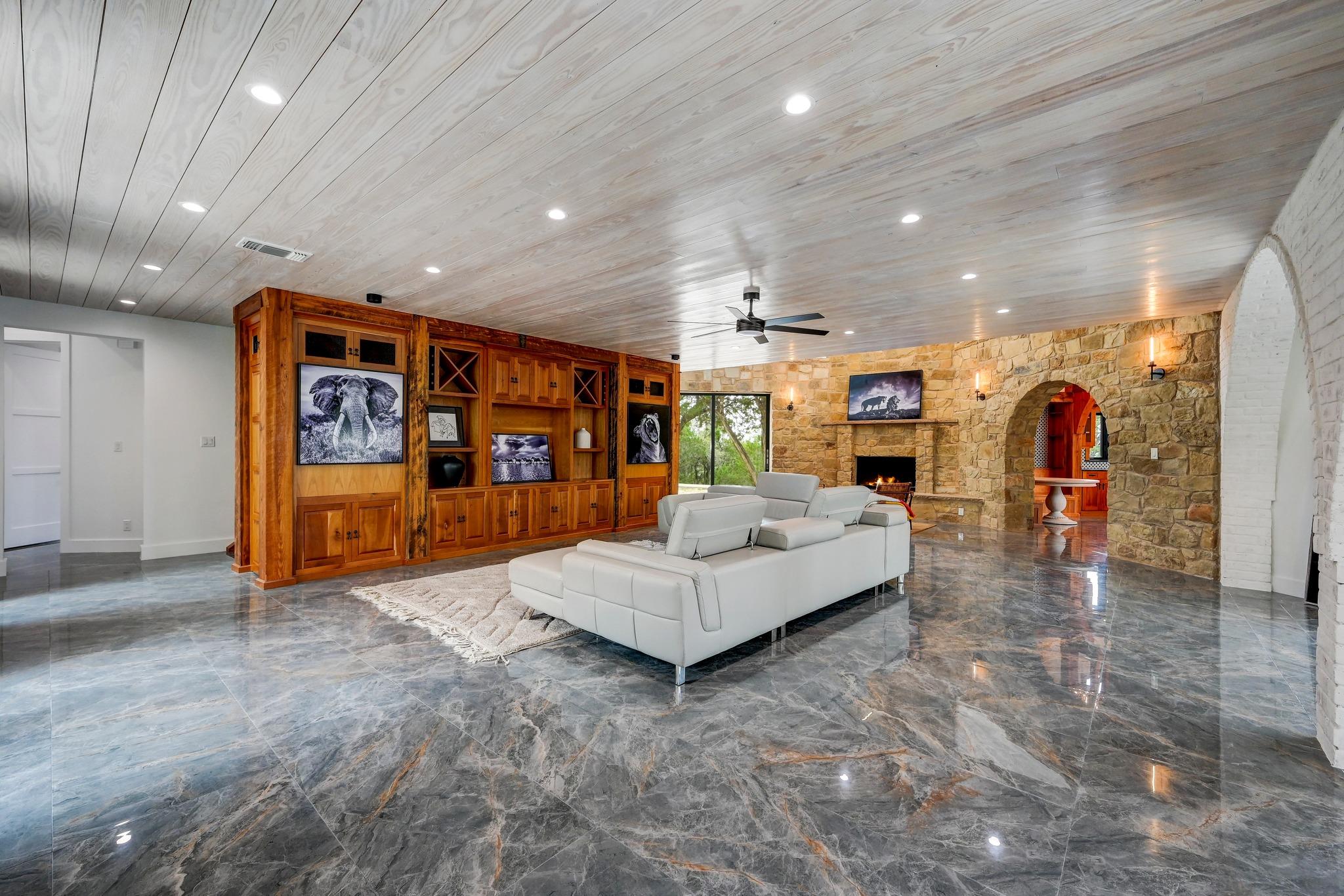 700 Rancho Grande DR