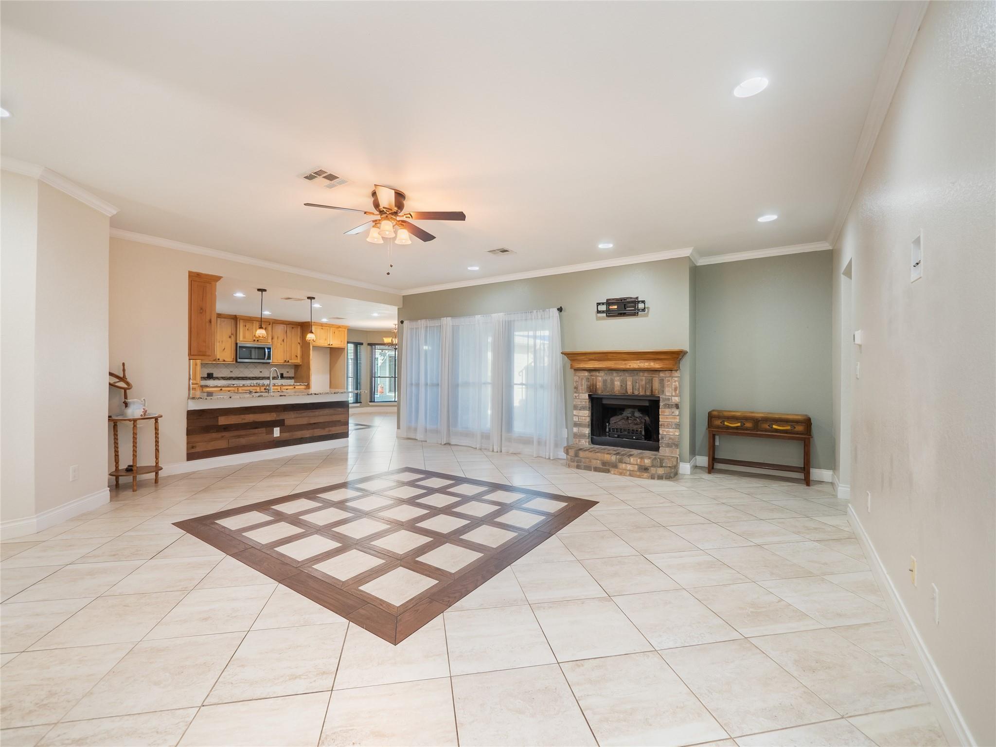 115 Guadalupe DR