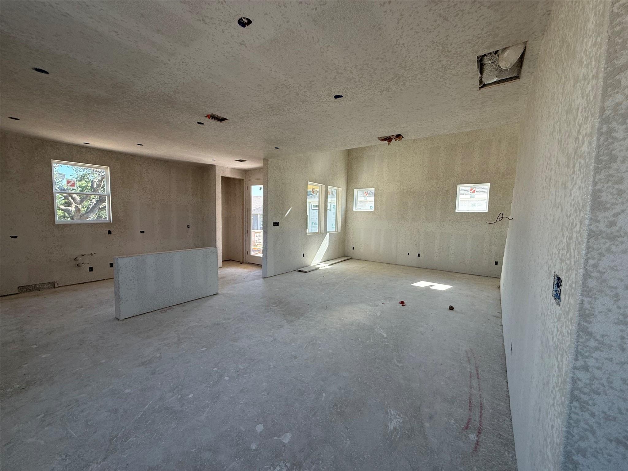 113 Baron Von Gator DR