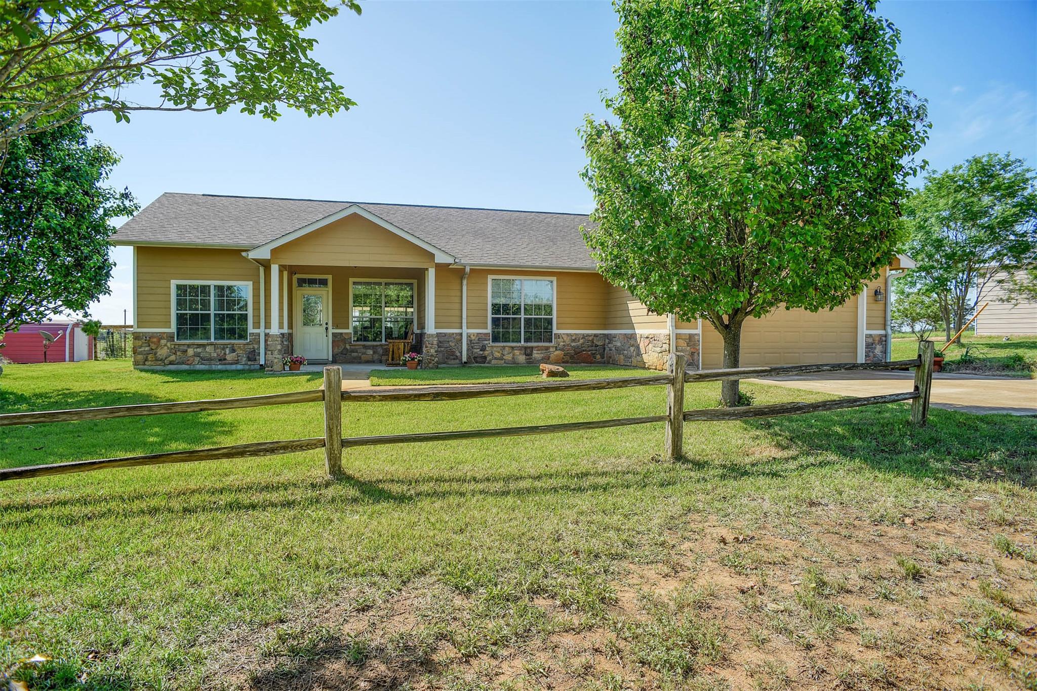937 Highway 21 E