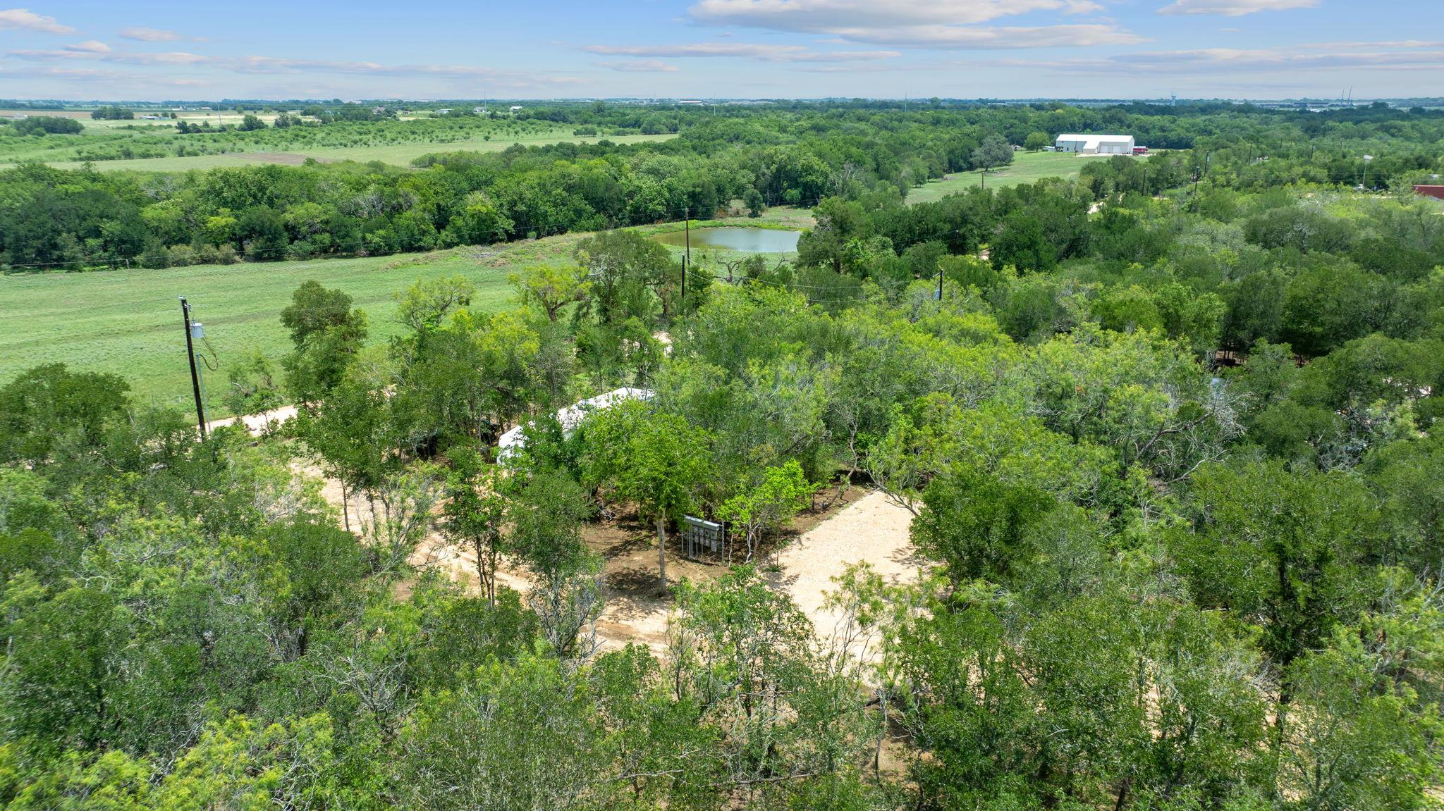 1633 Boggy Creek RD
