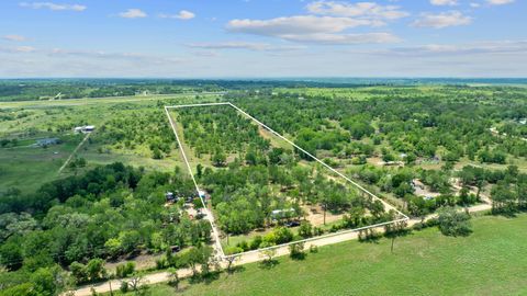 1633 Boggy Creek RD Lockhart TX 78644