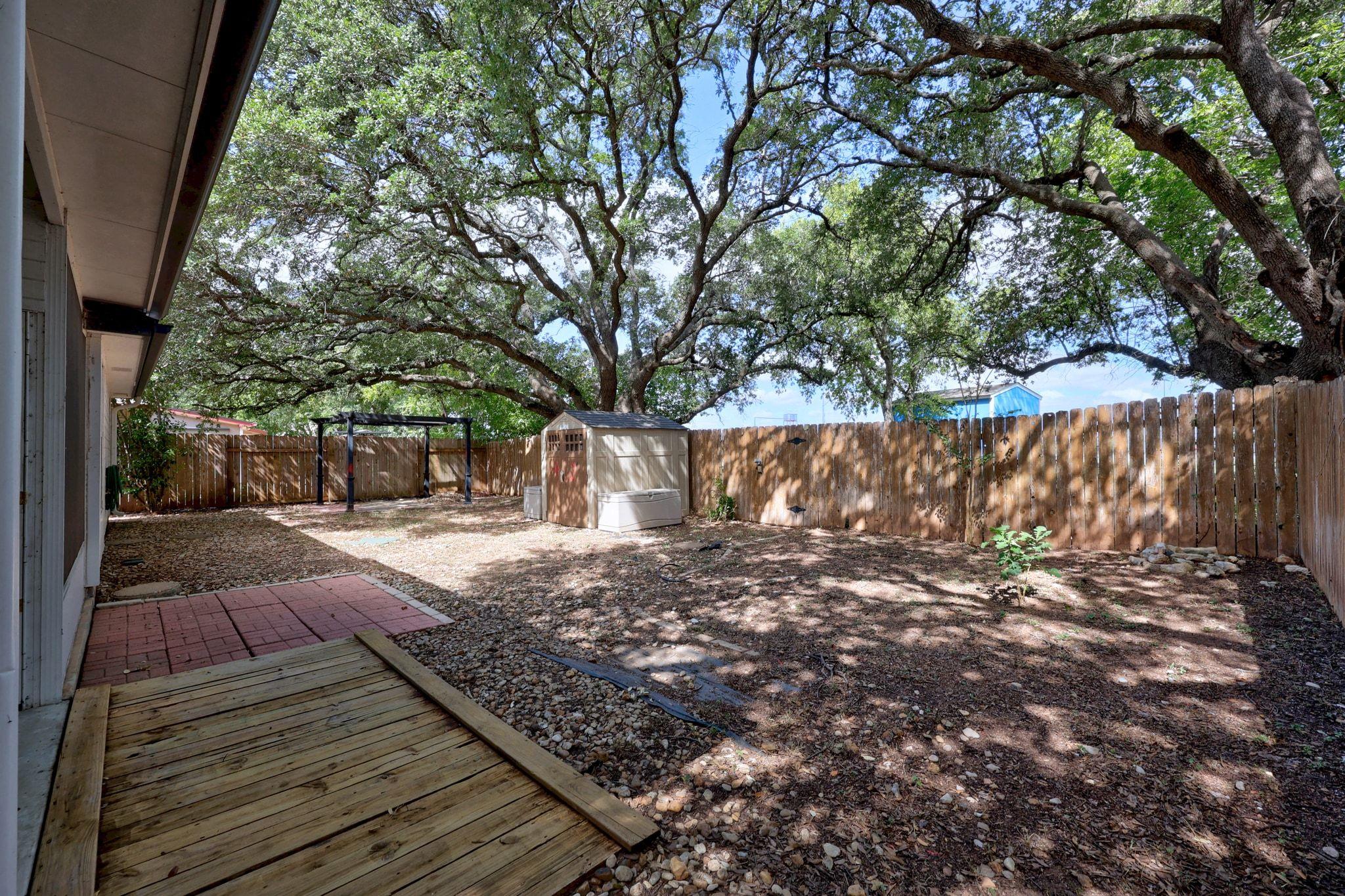 122 Pecan Vista LN