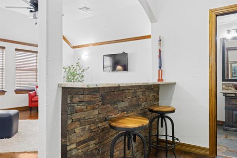 listing image 30